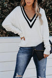 Maglione lavorato a maglia invecchiato con scollo a contrasto in bianco e nero da donna