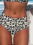 White Women's Bikinis Leopard Sleeveless Unadjustable Wire-free U Neck Padded Twisted Vacation Sexy Bikini LC431155-1