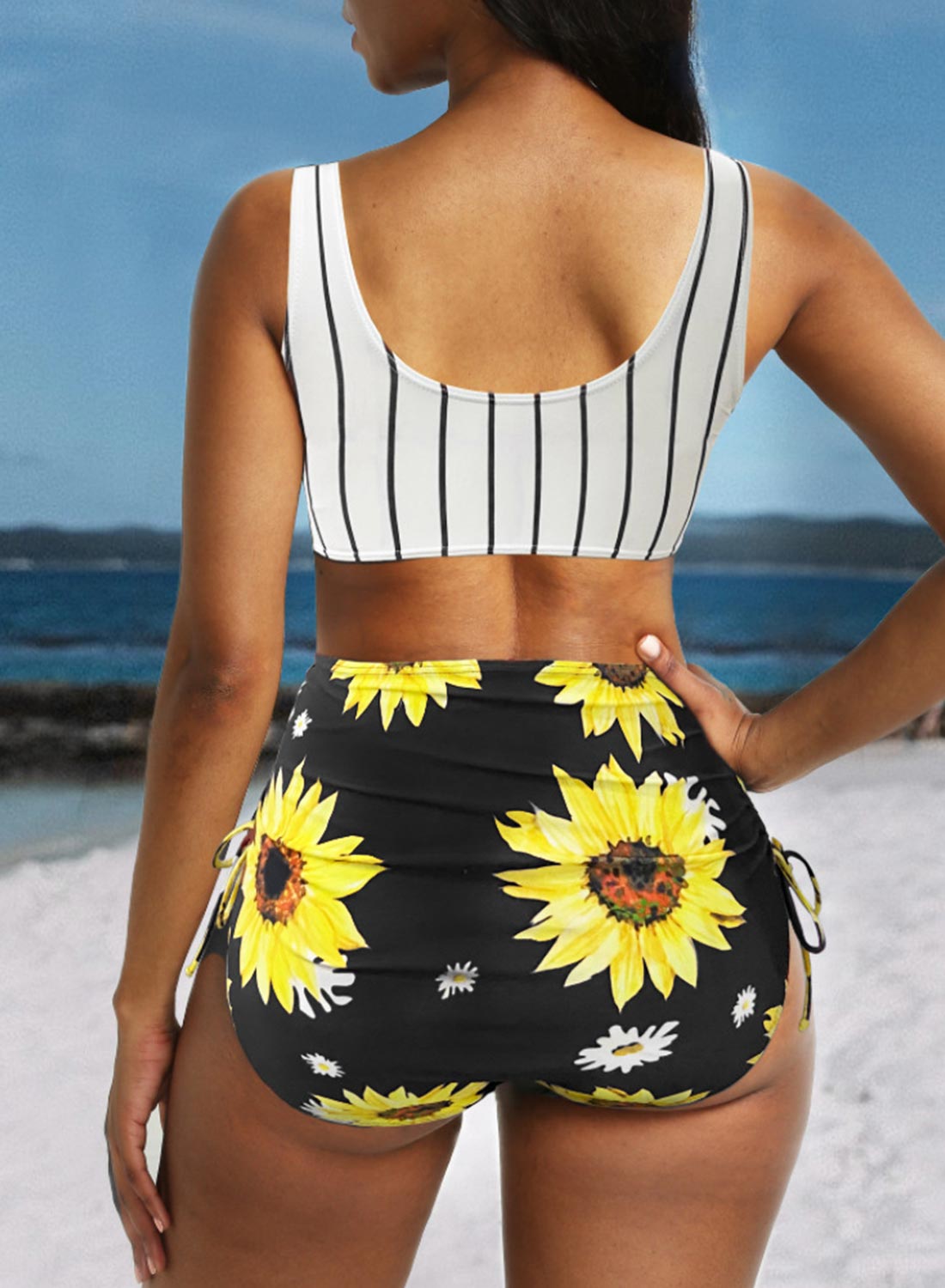 Black Women's Bikinis Sunflower Striped Criss Cross Knot Side Bikinis LC432364-2