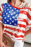 Top a maniche corte con spalle scoperte incrociate con bandiera degli Stati Uniti