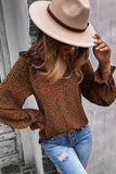 Camicia con stampa leopardata a maniche lunghe con scollo a V arricciato