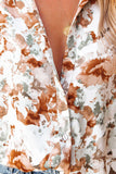 Camicia con colletto rovesciato e motivo floreale tie-dye 