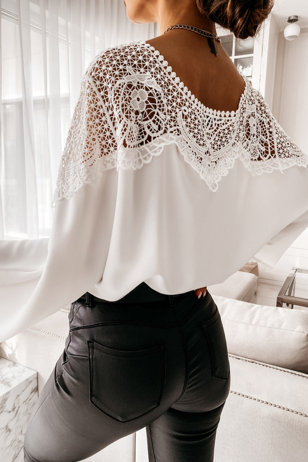 Lace Splicing Tie Knot Bell Sleeve Blouse