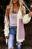 Cardigan lavorato a maglia a trecce aperto sul davanti color block da donna