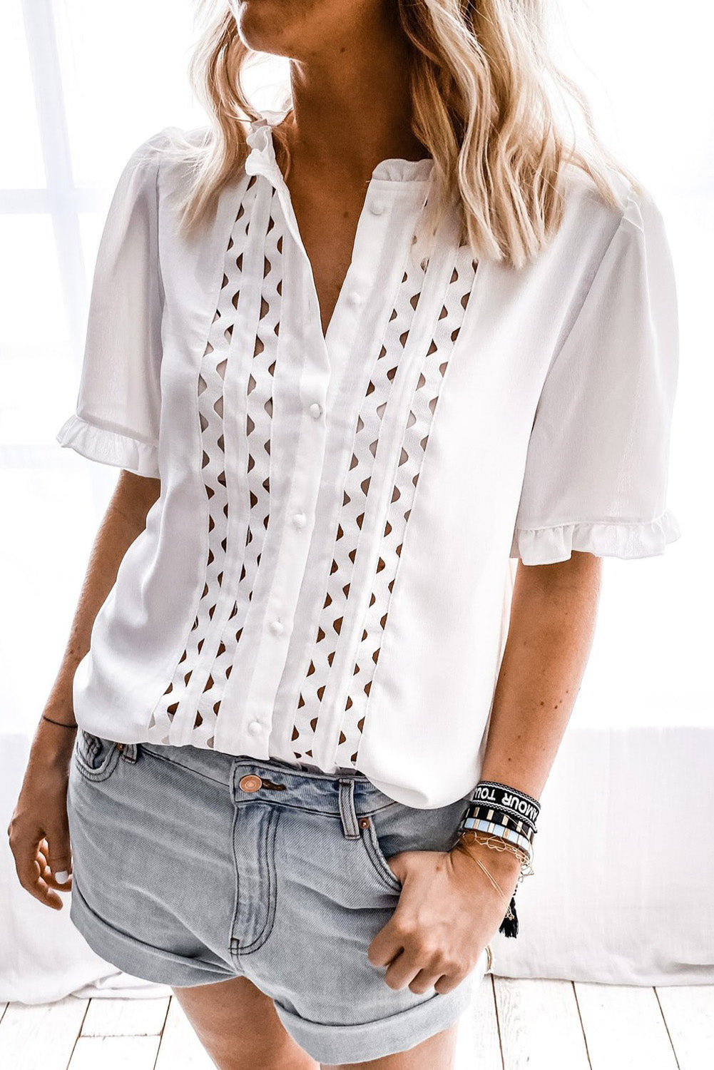 Frilled Hollow-out Short Sleeve Shirt with China Buttons