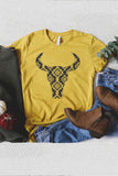 T-shirt grafica gialla a maniche corte con bufalo azteco 