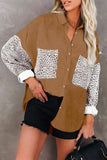 Giacca-camicia con bottoni in velluto a coste patchwork leopardato