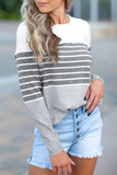 Maglione a maglia sottile colorbock a righe girocollo da donna