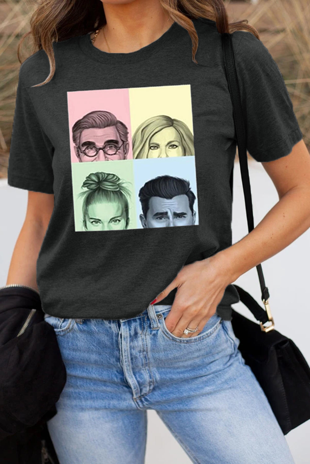 T-shirt con stampa grafica di ritratti