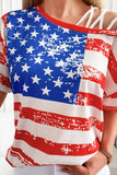 Top a maniche corte con spalle scoperte incrociate con bandiera degli Stati Uniti