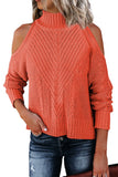 Maglione da donna in maglia a trecce con collo alto e spalle scoperte